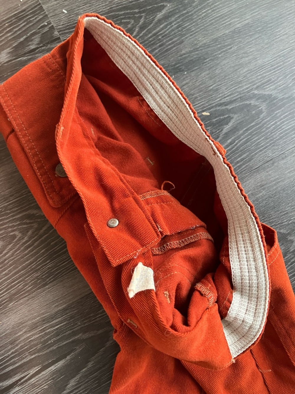 Vintage 60s Bold Rust Solid Colored Carpenter Style Casual Cuffed Mini Shorts - Picture 9 of 11